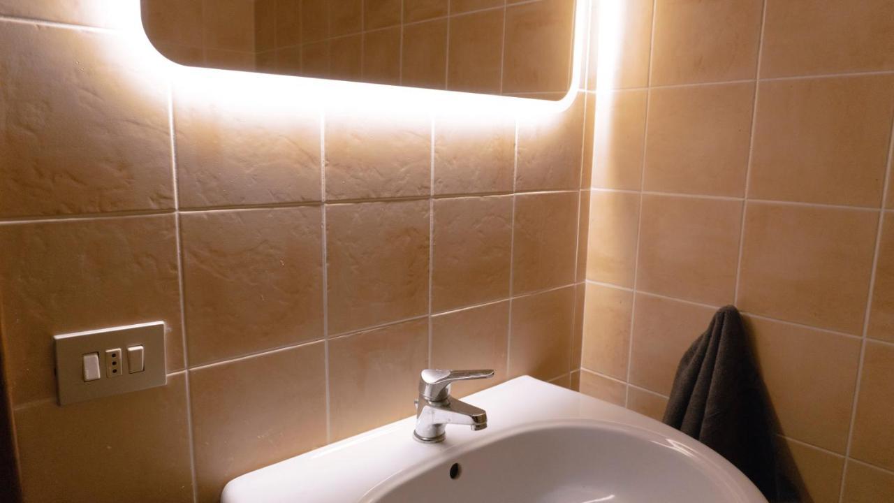 Sa Domu Downtown - Pms Casevacanze Olbia Bagian luar foto
