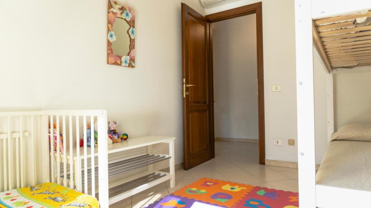 Sa Domu Downtown - Pms Casevacanze Olbia Bagian luar foto