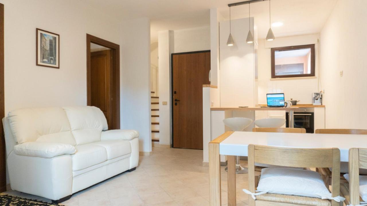 Sa Domu Downtown - Pms Casevacanze Olbia Bagian luar foto